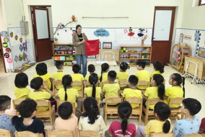 ẢO THUẬT “CHAI NƯỚC THẦN KỲ CỦA CÁC BẠN NHỎ LỚP 5 TUỔI C